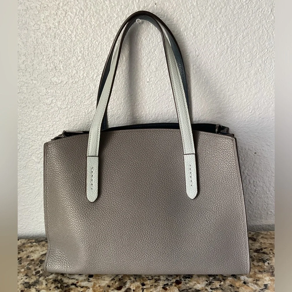 Coach Charlie Carryall 28 with Snakeskin Detail and Strap - Picture 2 of 14